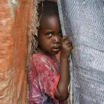 Ο πόλεμος στο Ιράν αποτελεί ακόμη ένα πλήγμα για τα υποσιτισμένα παιδιά στη Σομαλία