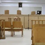 Δίωξη για απόπειρα ληστείας στον 67χρονο που μπήκε με σφυρί σε τράπεζα