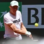 Wimbledon: Άνετα στα προημιτελικά ο Σίνερ