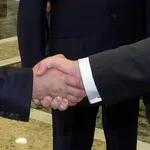ΗΠΑ και Ιράν κατέληξαν σε συμφωνία, αλλά απαιτείται η τελική έγκριση από τον Τραμπ, σύμφωνα το Axios