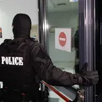 Εξαπάτησαν γυναίκα στο Αγρίνιο: Πέταξε χιλιάδες ευρώ και κοσμήματα από το μπαλκόνι