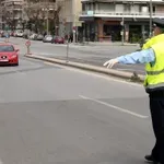 «Καρφώνουν τα μπλόκα της τροχαίας