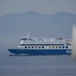 Συναγερμός στο «Blue Star 2» – Στο Λαύριο για έλεγχο μετά από απειλή για βόμβα