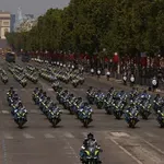 Ημέρα της Βαστίλλης- Μεγάλη στρατιωτική παρέλαση στο Παρίσι
