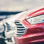 Špatná koupě: Tato auta ztrácejí hodnotu nejrychleji. Propad ceny o 58 % za 5 let je smutná statistika, vedou elektromobily