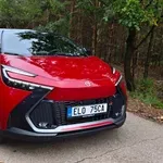 Toyota loni s téměř 22 000 prodanými vozy pokořila rekord a postoupila na 2. místo na trhu osobních a lehkých užitkových vozů