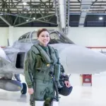 Kraljica Tajlanda završila svoj prvi samostalni let u Gripenu