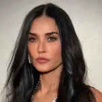 (VIDEO) Demi Mur neprepoznatljiva: Promijenila frizuru koju je nosila godinama