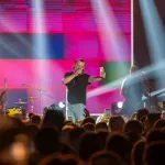 Aca Lukas uhapšen na aerodromu, sprema tužbu protiv organizatora, Rasta i Gile prošli kontrolu