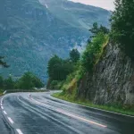 Putevi u višim predjelima mokri i klizavi