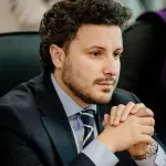 Abazović: Ko želi da koriguje nesposobni PES i revitalizuje DPS srećno mu bilo, URA ide sama