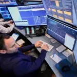 Američke akcije pale pred Trampov rok Iranu za otvaranje Ormuskog moreuza