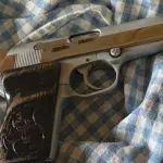 Uhapšen pripadnik OKG: Pretresom stana mu pronađen pištolj i 300 grama kokaina