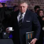 Kad nema Orbana tu je Fico: Slovačka blokira kredit Ukrajini?