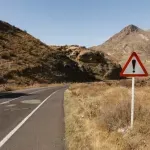 Putevi uglavnom suvi, duž usjeka mogući odroni