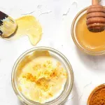 Da li je sigurno uzimati kurkumu i med zajedno