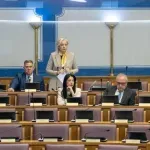 Poslanici DPS-a i PES-a saglasni da pokažu diplome