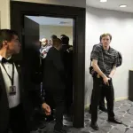 (FOTO) Pred sudom napadač s Trampove večere: Evo za šta je optužen