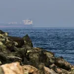 Tramp: Iran će biti zbrisan sa zemlje ako napadne američki brod; Iran: Ispalili smo upozoravajuće projektile