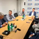 (VIDEO/FOTO) Pozivu SEP-a za konsultacije oko potrpedsjenika Skupštine Glavnog grada odazvali se samo DPS i ES