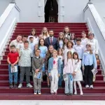 (FOTO) Milatović ugostio korisnike Dječjeg doma „Mladost“ i osnovce iz Herceg Novog