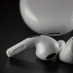 Siri dobija "oči": Stižu nove Apple slušalice sa kamerama