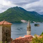 Sjutra malo do umjereno oblačno, moguća kratkotrajna kiša