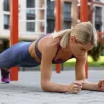 Koliko dugo treba trajati vježba plank da ojačate trbušne mišiće, gluteus i ramena