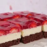 Napravite ledene kocke s jagodama