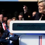 Le Pen: Povukla bih Francusku iz integrisane vojne komande NATO-a