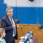 Zbog betonizacije obale, u skupštini pale teške riječi