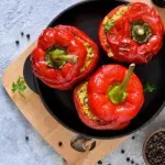 Paprike punjene krompirom jednostavan obrok za cijelu porodicu
