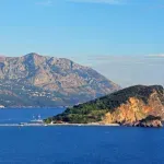 Sjutra sunčano i toplo, poslijepodne moguća kiša