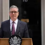 Velika Britanija ostala bez premijera: Starmer dao ostavku