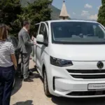 Opština Tivat bolnici Dobrota donirala kombi za transport pacijenata