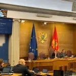 Skupština nastavlja rad: Na dnevnom redu javne nabavke i Ustav