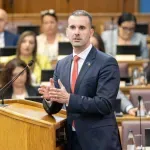 (UŽIVO) Spajić: Imali ste neformalni dogovor da se Sveti Stefan otvori; Abazović: Vi tražite rješenja u korist investitora