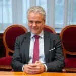 Satler: Bez odlaganja završiti proces izmjena Ustava
