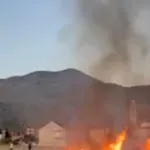(VIDEO) Vatra ugrozila romsko naselje u Tuzima