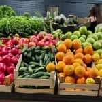Na zelenoj pijaci u TC Bazar kilogram šljiva dva eura