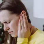 Kako najbolje zaštititi uši od infekcija u sezoni kupanja?