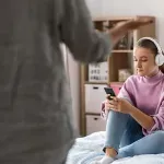 Zašto su nove tehnologije sve veći razlog za brigu roditelja