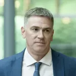 Huter: Rezervoar pun laži i obećanja