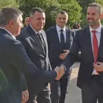 Ašov nije u zemlji ni nakon mjesec dana