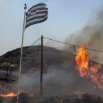 (VIDEO) Novi haos kod Atine, naređena hitna evakuacija