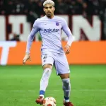 Ronald Arauho na pozajmici u Liverpulu