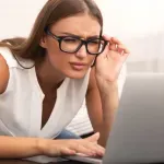 Imate malu dioptriju? Evo da li su vam odmah potrebne naočare za vid