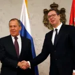 Lavrov: EU se ruga i ucjenjuje Vučića, on hrabro trpi taj pritisak