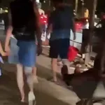 (VIDEO) Snalažljivost u vatrenoj stihiji: Unuk baku evakuisao u kolicima