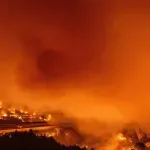 (FOTO) Ogromna šteta od požara kod Omiša: Izgorjelo 28 kuća, 45 plovila, 106 vozila